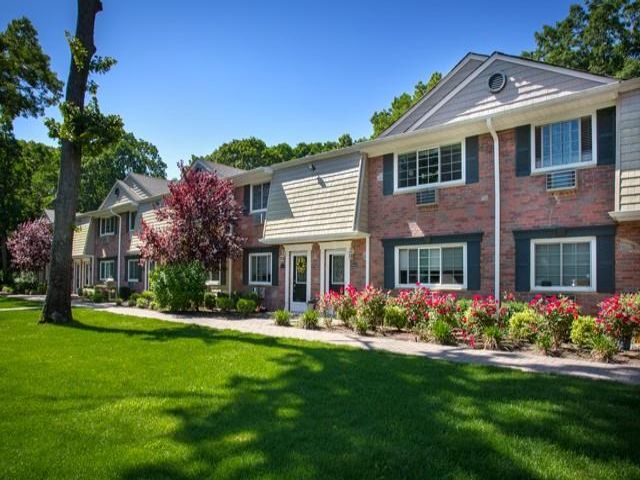 [Coram Real Estate, listing number 7153054]