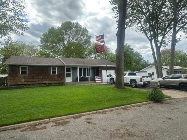 [East Moriches Real Estate, listing number 7154085]