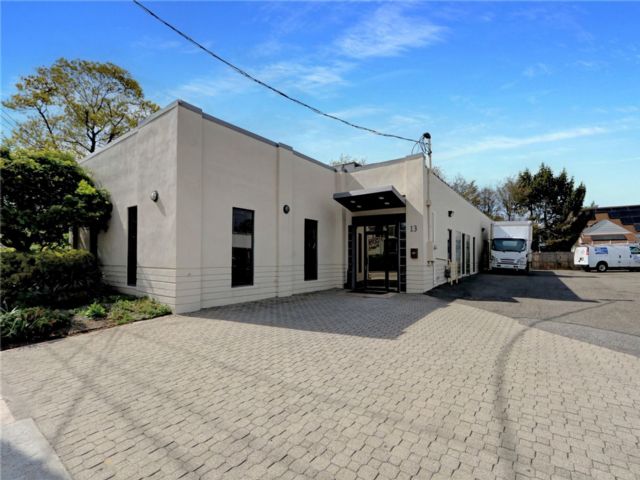 Studio,  0.00 BTH &nbsp;House style home in Lynbrook