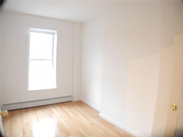  8 BR,  0.00 BTH &nbsp;House style home in Bedford Stuyvesant