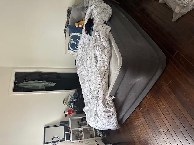 [PHOTO]