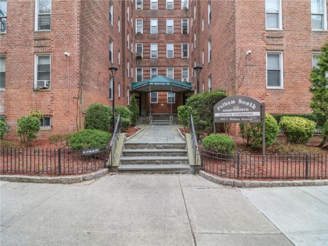 [Parkchester Real Estate, listing number 7163202]