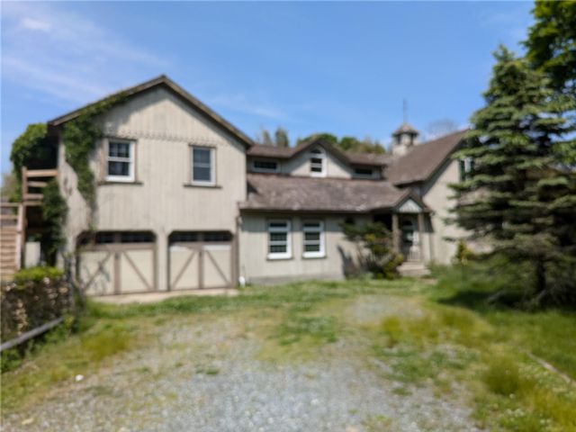 [Center Moriches Real Estate, listing number 7164005]