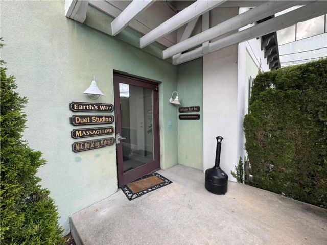 Studio,  0.00 BTH &nbsp;House style home in Westbury