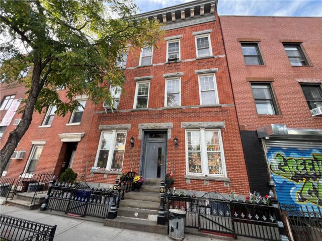 Studio,  0.00 BTH &nbsp;House style home in Greenpoint