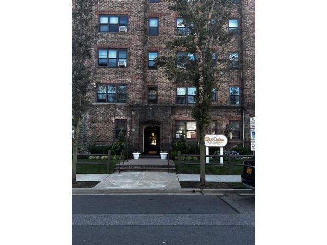  1 BR,  1.00 BTH &nbsp;Other style home in Woodmere