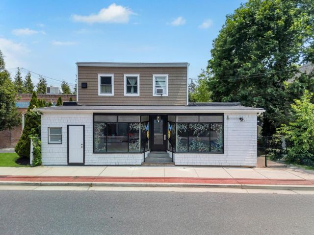 Studio,  0.00 BTH &nbsp;House style home in Saint James