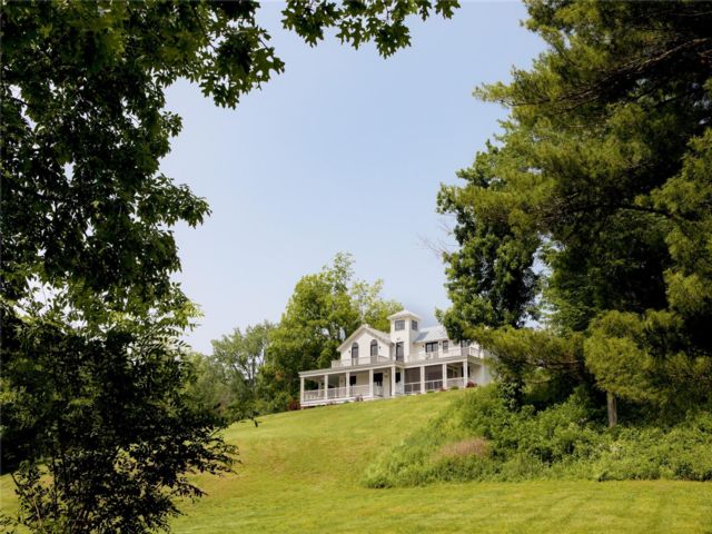  6 BR,  7.00 BTH &nbsp;Victorian style home in Kingston