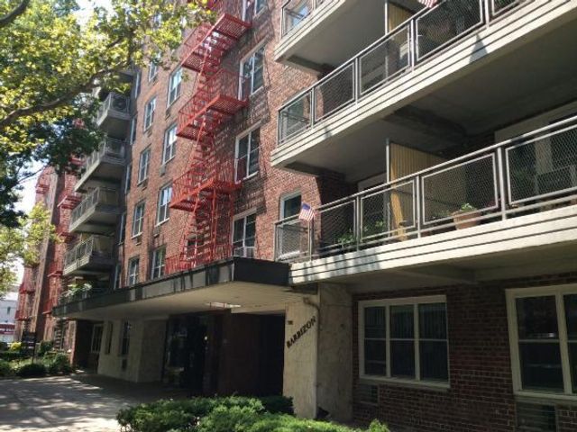  1 BR,  1.00 BTH &nbsp;Other style home in Flushing