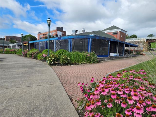 Studio,  0.00 BTH &nbsp;House style home in Newburgh