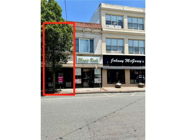 [Lynbrook Real Estate, listing number 7180765]