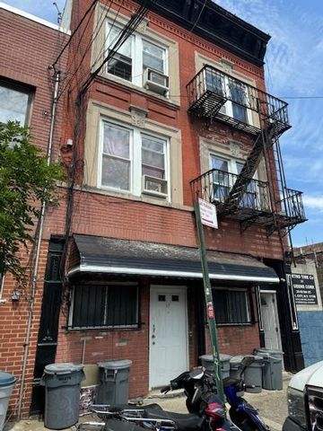 Studio,  0.00 BTH &nbsp;House style home in Long Island City