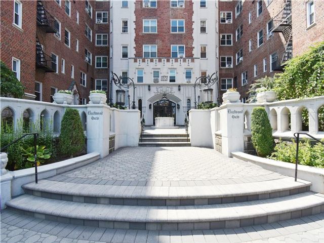 [Fleetwood Real Estate, listing number 7186299]
