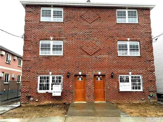  9 BR,  6.00 BTH &nbsp;Colonial style home in Ozone Park