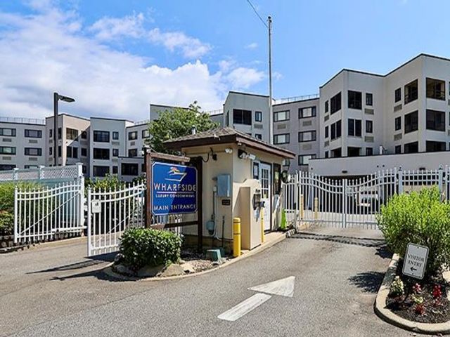  2 BR,  2.00 BTH &nbsp;Garden style home in Freeport