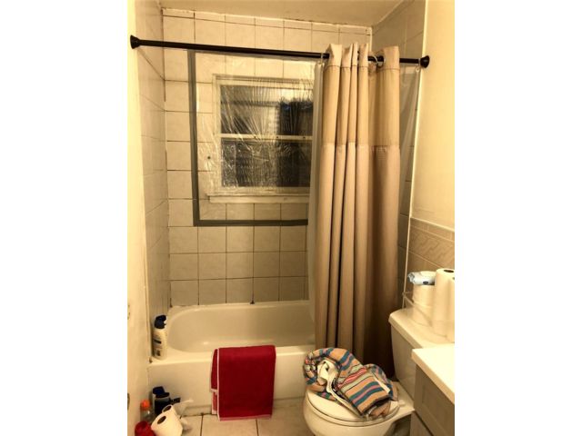 [Stony Brook Real Estate, listing number 7190080]