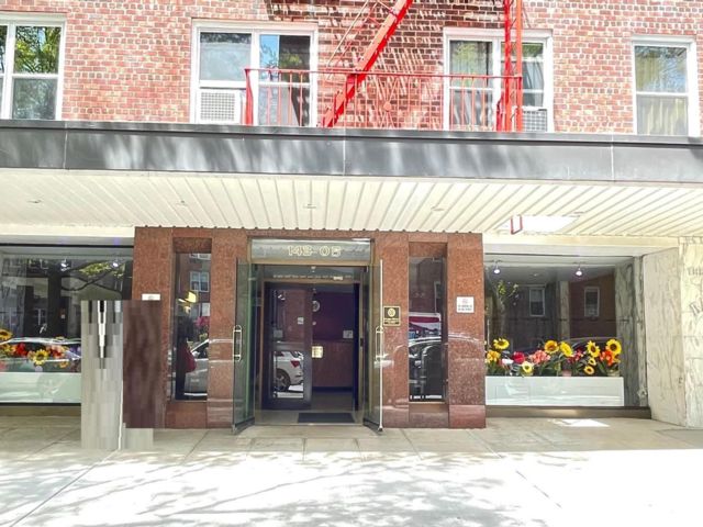  1 BR,  1.00 BTH &nbsp;Other style home in Flushing