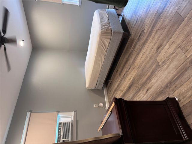  1 BR,  3.00 BTH &nbsp;Colonial style home in Oceanside