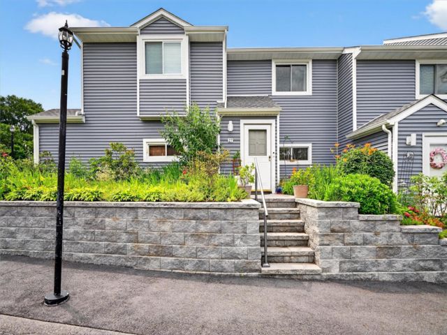  2 BR,  2.00 BTH &nbsp;Other style home in Peekskill