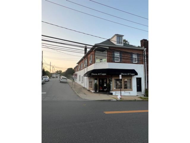 Studio,  0.00 BTH &nbsp;House style home in Locust Valley