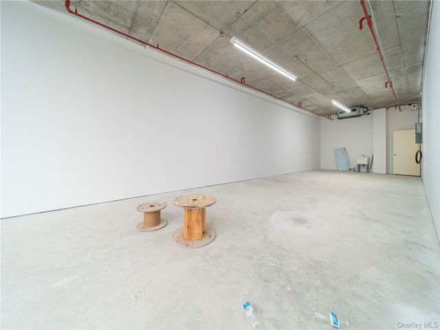 [PHOTO]