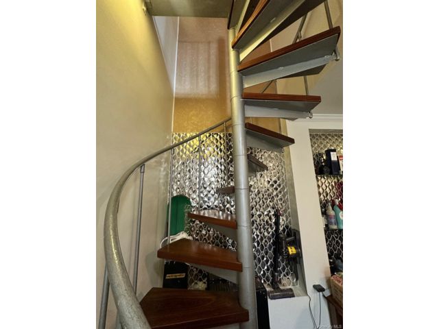 [PHOTO]