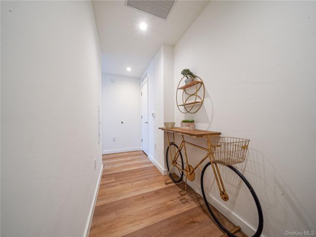 [PHOTO]