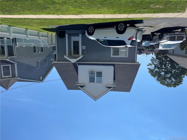  2 BR,  1.00 BTH &nbsp;Colonial style home in Merrick