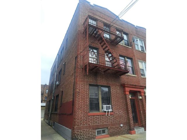 Studio,  0.00 BTH &nbsp;House style home in Flushing