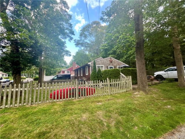 [Ridge Real Estate, listing number 7202713]