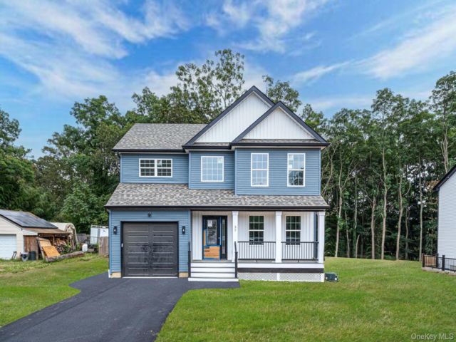 [Middle Island Real Estate, listing number 7203058]