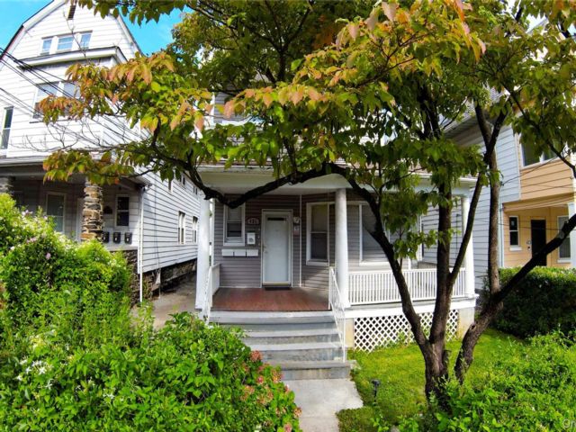 10 BR,  2.00 BTH &nbsp;House style home in Mount Vernon