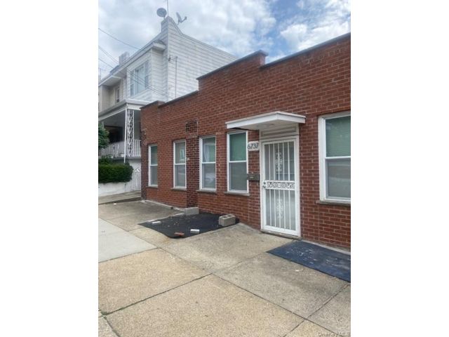 Studio,  0.00 BTH &nbsp;House style home in Middle Village