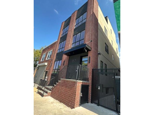  3 BR,  2.00 BTH &nbsp;Contemporary style home in Windsor Terrace