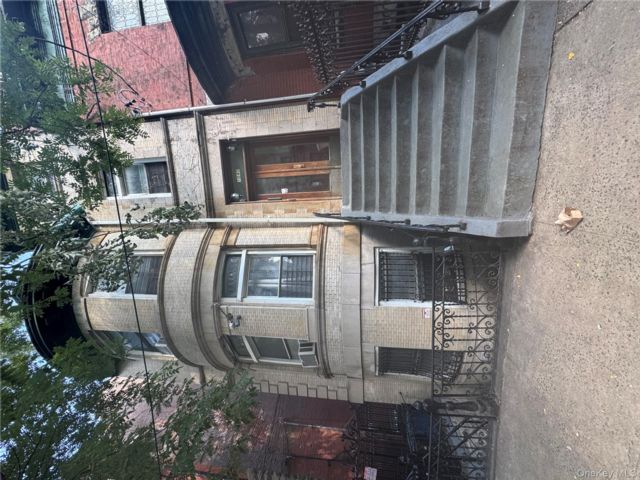 Studio,  0.00 BTH &nbsp;House style home in Morrisania