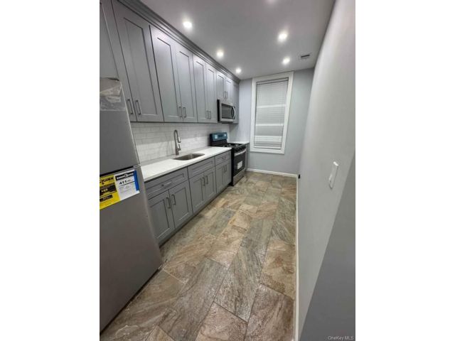  3 BR,  1.00 BTH &nbsp;Other style home in Bedford Stuyvesant