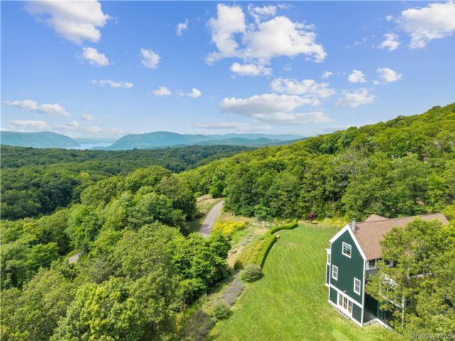 4 BR,  5.00 BTH &nbsp;Other style home in Garrison