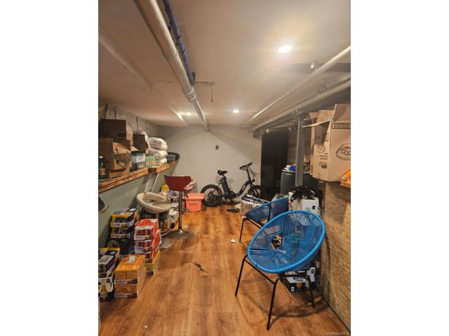 [PHOTO]