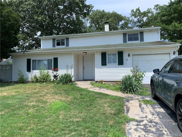 [Centereach Real Estate, listing number 7208210]