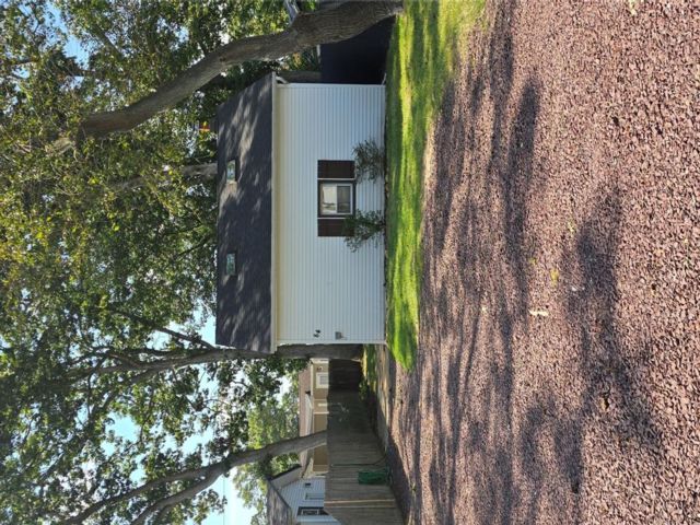  1 BR,  1.00 BTH &nbsp;Cottage style home in Lake Ronkonkoma