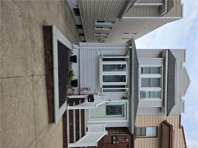 [Glendale Real Estate, listing number 7209192]