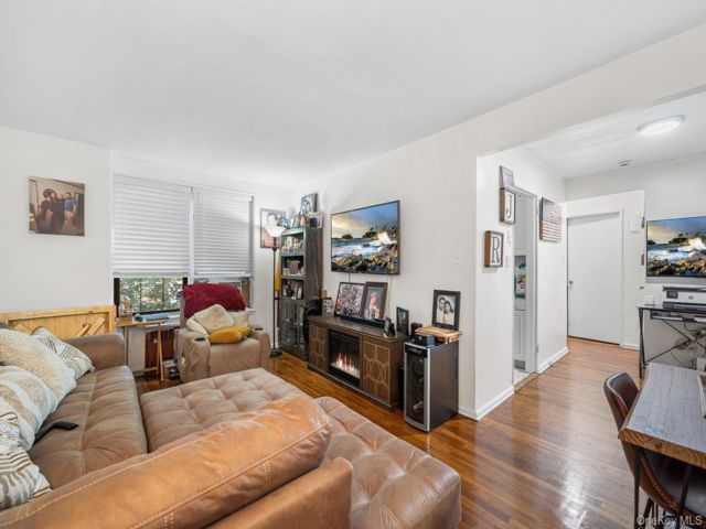 [Woodhaven Real Estate, listing number 7210248]