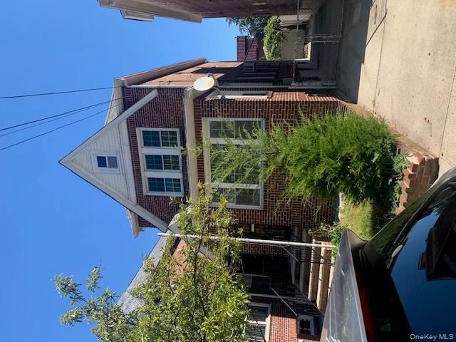[Whitestone Real Estate, listing number 7211638]