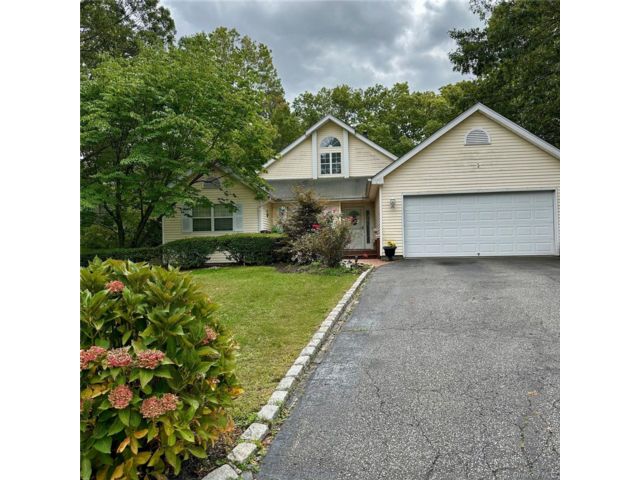 [Shoreham Real Estate, listing number 7212082]