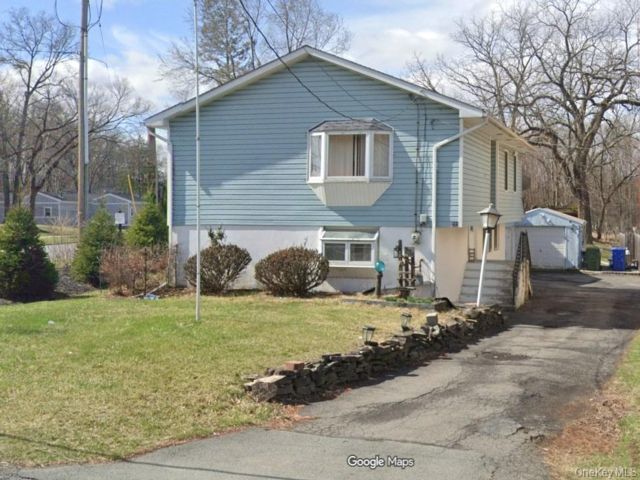  4 BR,  2.00 BTH &nbsp;Raised ranch style home in Middletown