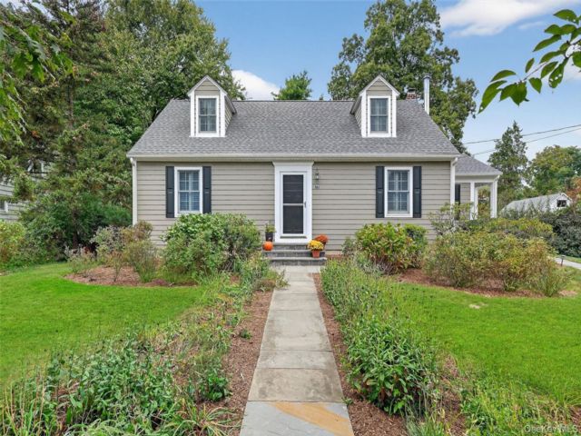  5 BR,  3.00 BTH &nbsp;Cape cod style home in Croton-on-hudson