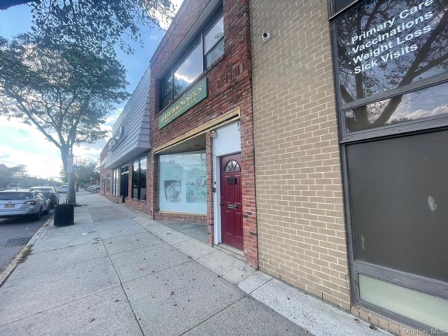 Studio,  0.00 BTH &nbsp;House style home in Floral Park