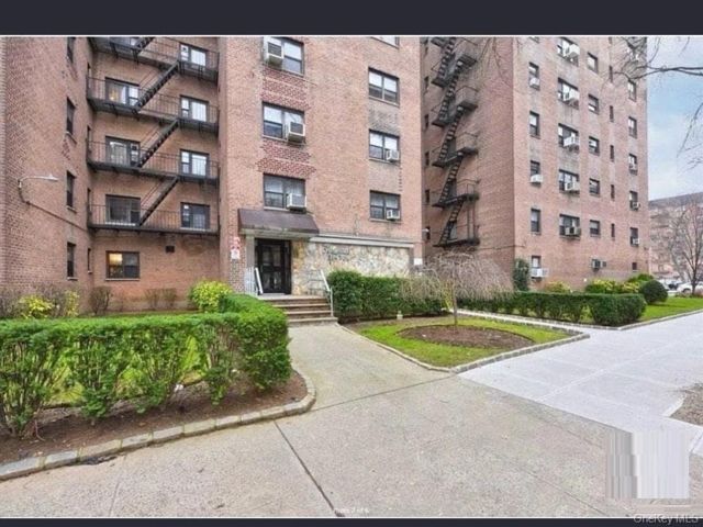  1 BR,  1.00 BTH &nbsp;Other style home in Flushing