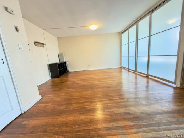  1 BR,  1.00 BTH &nbsp;Other style home in Rego Park