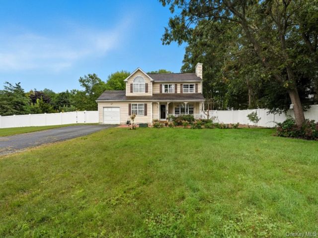 [Selden Real Estate, listing number 7213832]